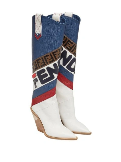 FENDI RED, WHITE AND BLUE FENDI MANIA CUTWALK LOGO BOOTS - 白色