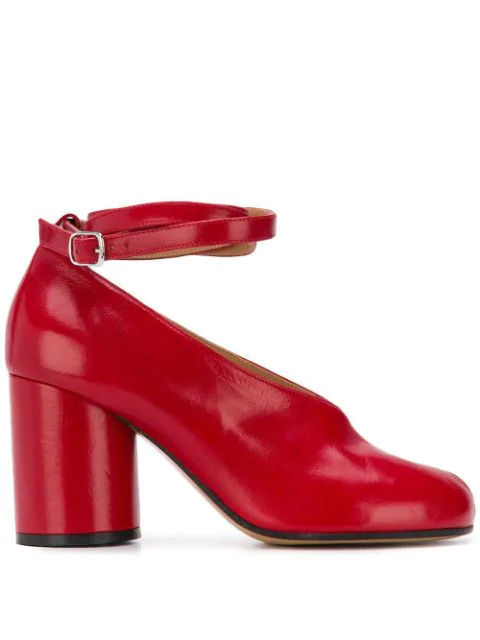 margiela tabi red