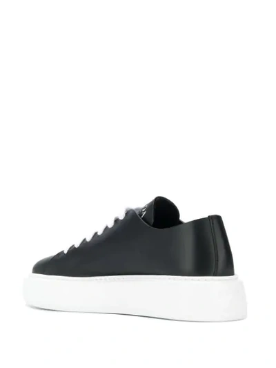 PRADA PLATFORM SOLE LOW-TOP SNEAKERS - 黑色