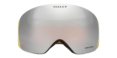 Shop Oakley Unisex  Oo7050 Flight Deck™ Snow Goggle In Grey-black