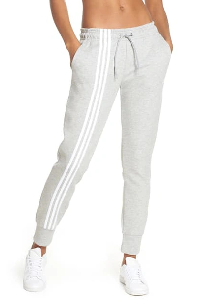 India Paja masa Adidas Originals Must Haves 3-stripes Pants In Medium Grey Heather/ White |  ModeSens