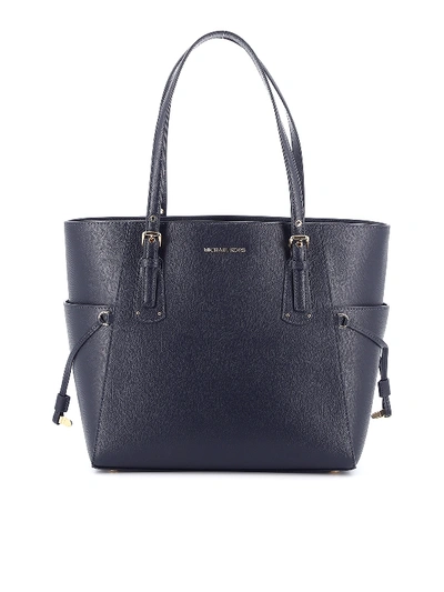 Shop Michael Kors Voyager S Navy Grainy Leather Bag In Blue