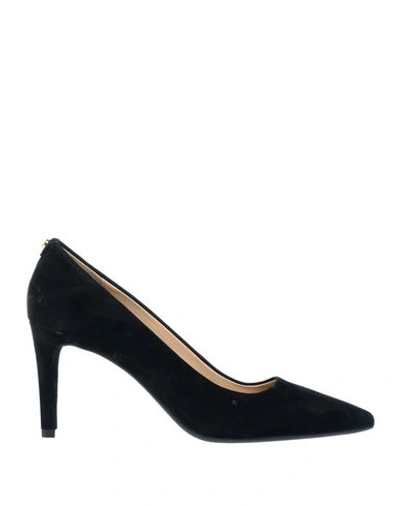 Shop Michael Michael Kors Pump In Black