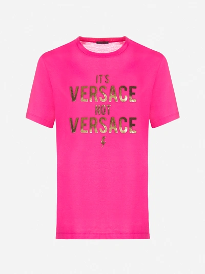 Shop Versace T-shirt In Cotone Con Stampa