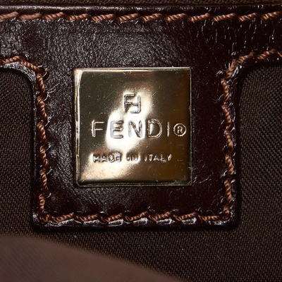 Pre-owned Fendi Canvas Shoulder Bag In Neutrals