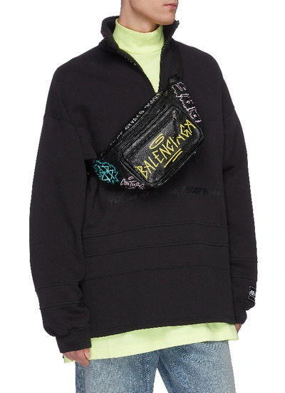 Balenciaga bumbag graffiti hot sale