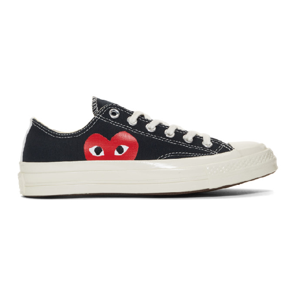 black converse heart