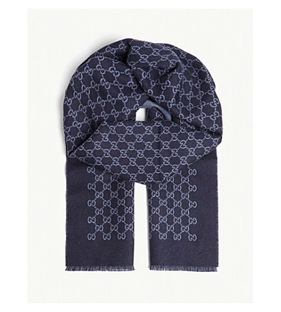 Shop Gucci Gg Print Wool Scarf In Navy