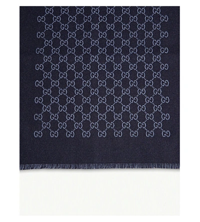 Shop Gucci Gg Print Wool Scarf In Navy