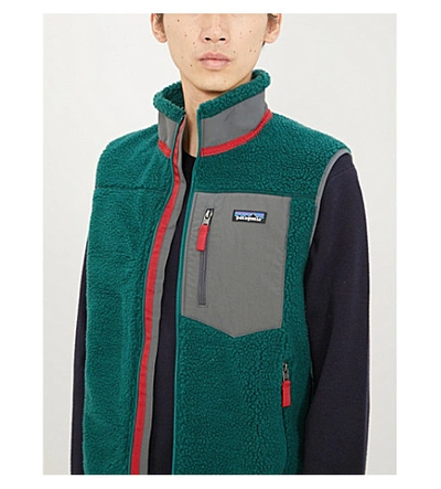 Shop Patagonia Classic Retro-x Fleece Gilet In Piki Green