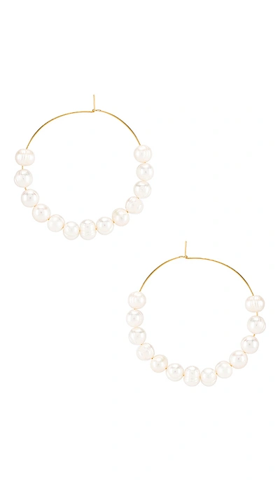 LUV AJ STACKED PEARL WIRE HOOPS – 金色