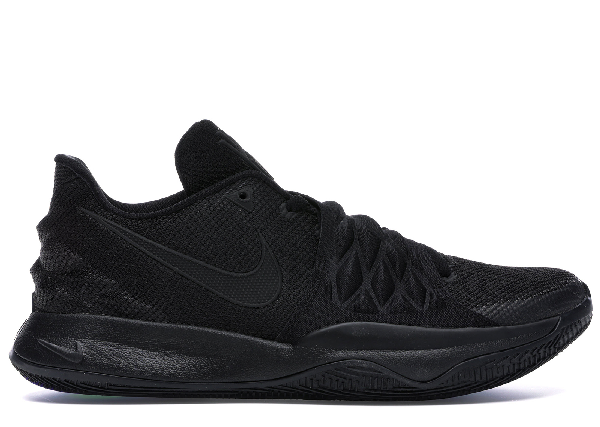 kyrie low triple black