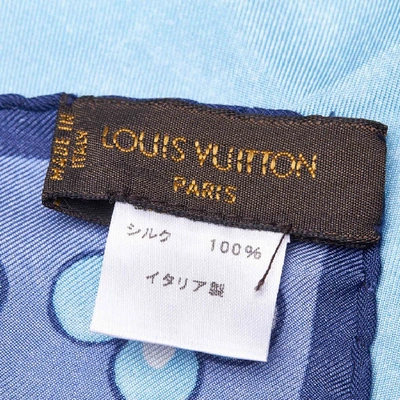 Pre-owned Louis Vuitton Floral Silk Scarf In Blue