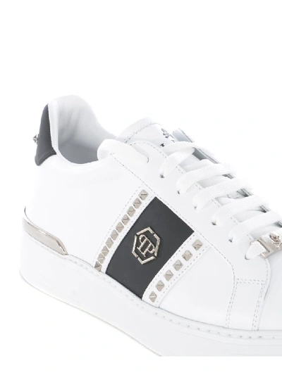 Shop Philipp Plein Sneakers In Bianco/nero