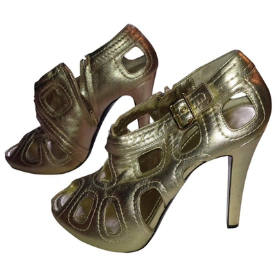 Pre-owned Givenchy Gold Leather Heels