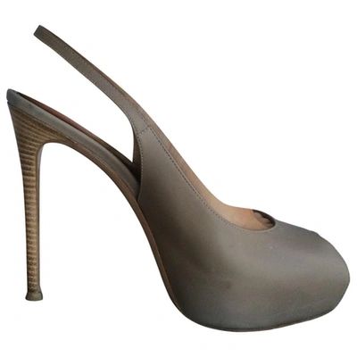 Pre-owned Gianvito Rossi Beige Leather Heels