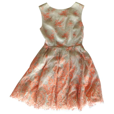 Pre-owned Alice And Olivia Ecru Synthetic Dress