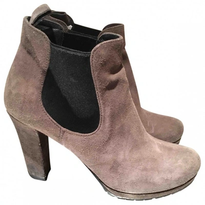 Pre-owned Prada Leather Ankle Boots In Grey