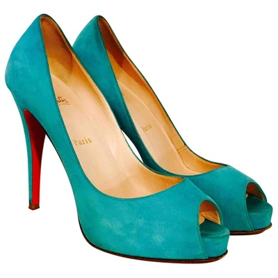Pre-owned Christian Louboutin Very Privé Suede Heels