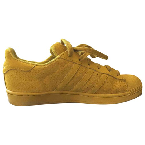 adidas superstar suede yellow