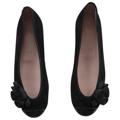 Pre-owned Pretty Ballerinas Black Suede Ballet Flats