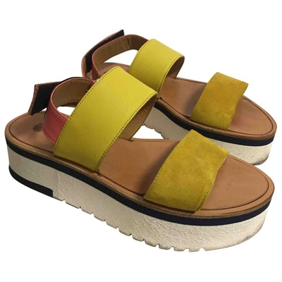 Pre-owned Dondup Leather Sandals In Yellow