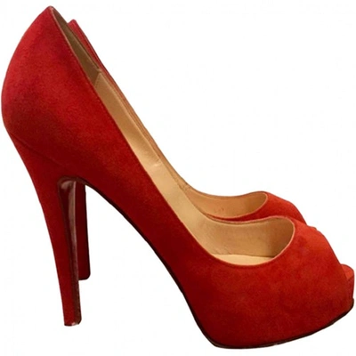 Pre-owned Christian Louboutin Very Privé Red Suede Heels