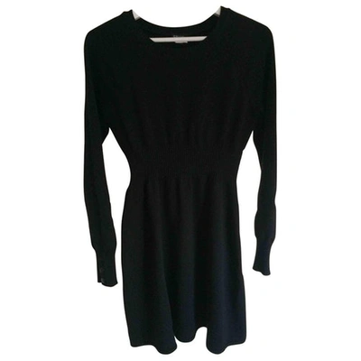 Pre-owned Chanel Wool Mid-length Dress In Black