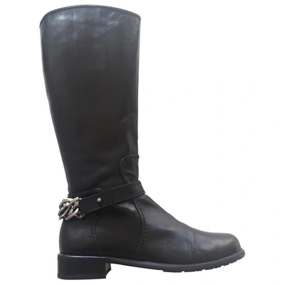 Pre-owned Stuart Weitzman Leather Boots In Black