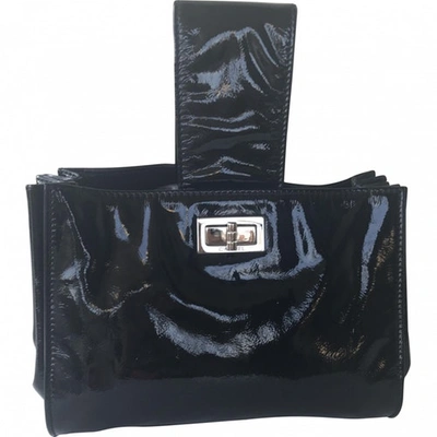 Pre-owned Chanel Patent Leather Handbag In Black