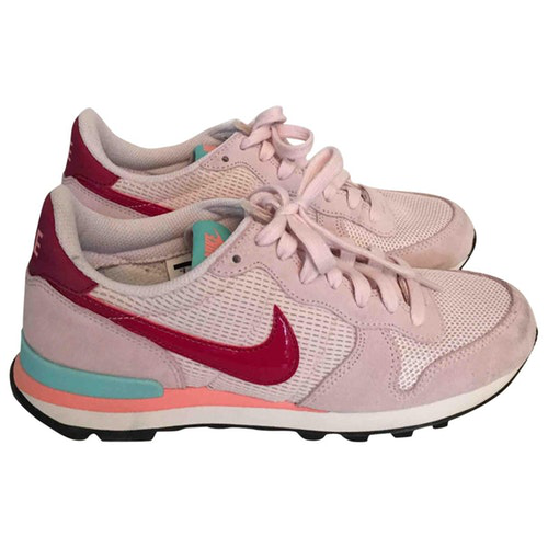 nike pink suede trainers