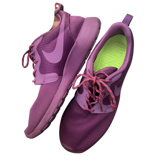 nike roshe run purple