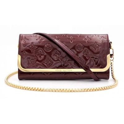 Pre-owned Louis Vuitton Rossmore Patent Leather Clutch Bag In Burgundy