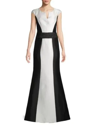 Shop Carolina Herrera Colorblock Cotton & Silk Gown In Black Ivory