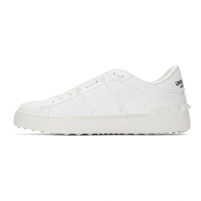Shop Valentino White  Garavani Undercover Edition Chains Rockstud Sneakers In 0bo Bianco/