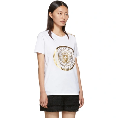 Shop Balmain White Medallion T-shirt In Gad Wht/gld