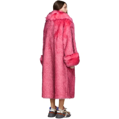 Shop Gucci Pink Faux-fur Oversized Coat In 5155 Pink