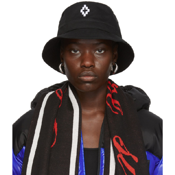 marcelo burlon bucket hat