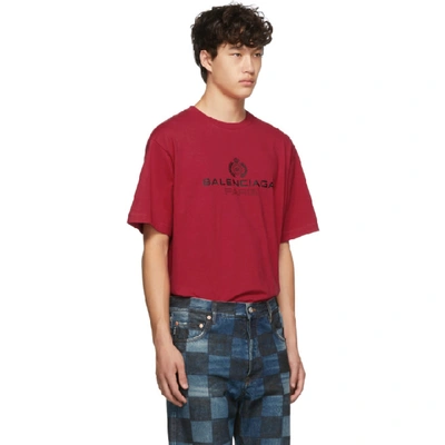 Shop Balenciaga Red Paris Laurel Regular Fit T-shirt In Strawberry