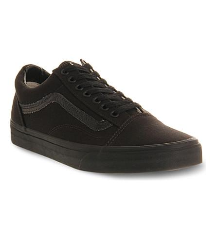 vans old skool triple black