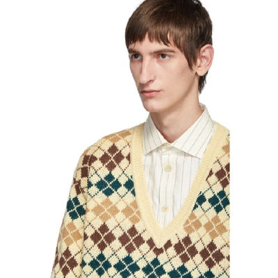 Shop Gucci Beige Argyle Wool V-neck Sweater In 9133 Milkmu