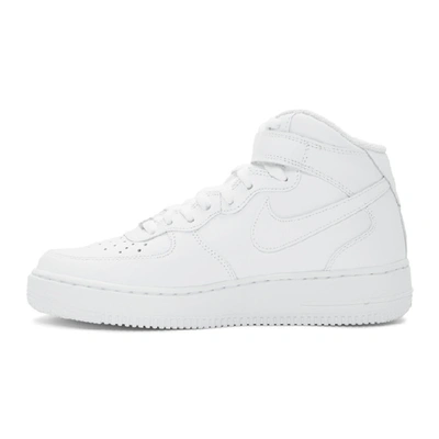 NIKE 白色 AIR FORCE 1 07 中帮运动鞋