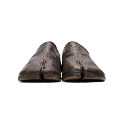 Shop Maison Margiela Burgundy Tabi Babouche Loafers In T5081 Borde