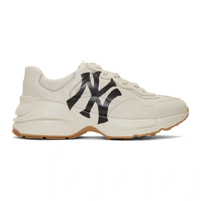 Shop Gucci White Ny Yankees Edition Rython Sneakers In 9022 Mystic