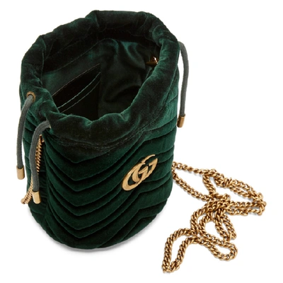 Raffinaderij Kaal Allergie Gucci Gg Marmont Mini Velvet Bucket Bag In Dark Green Velvet | ModeSens