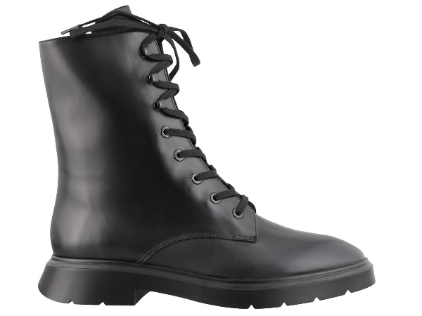 stuart weitzman mckenzee