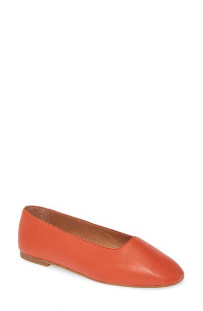 Shop Madewell The Cory Flat In Antique Coral Leather