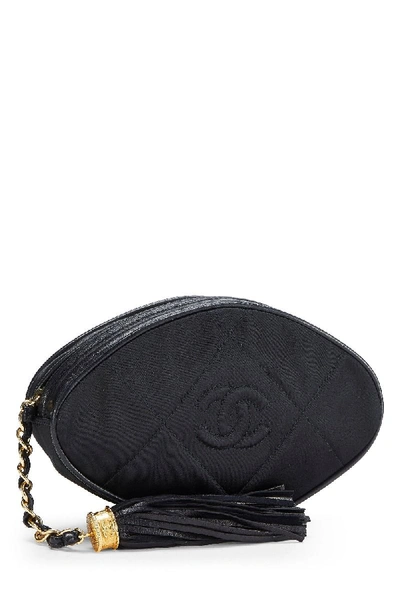 Pre-owned Chanel Black Satin Oval Pouch