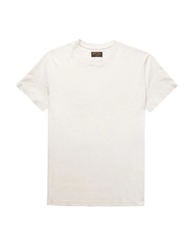 Shop Tod's T-shirts In Ivory