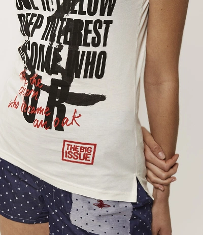 Shop Vivienne Westwood Tao T - Vivienne For Big Issue In White